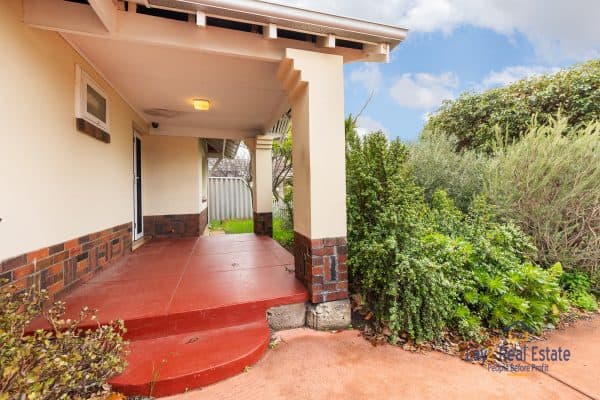 1930's Character Gem SOLD.  107 Salisbury Street, Bedford WA 6052 - Image 2