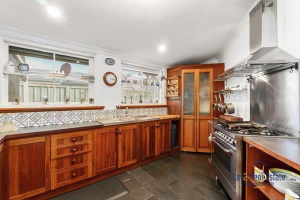 49 Whatley Crescent Bayswater WA 6053 - NOW SOLD Spacious 1920's Period Home. - Image 8