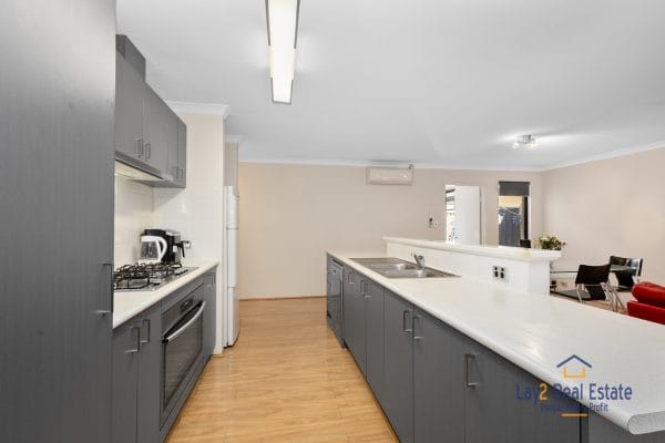 Fifth Avenue Bassendean Home For Sale. 3 Bed / 2 Bath For Sale - Image 4