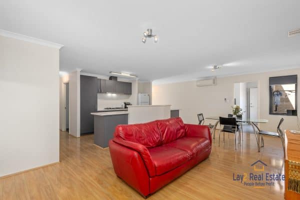 Fifth Avenue Bassendean Home For Sale. 3 Bed / 2 Bath For Sale - Image 5