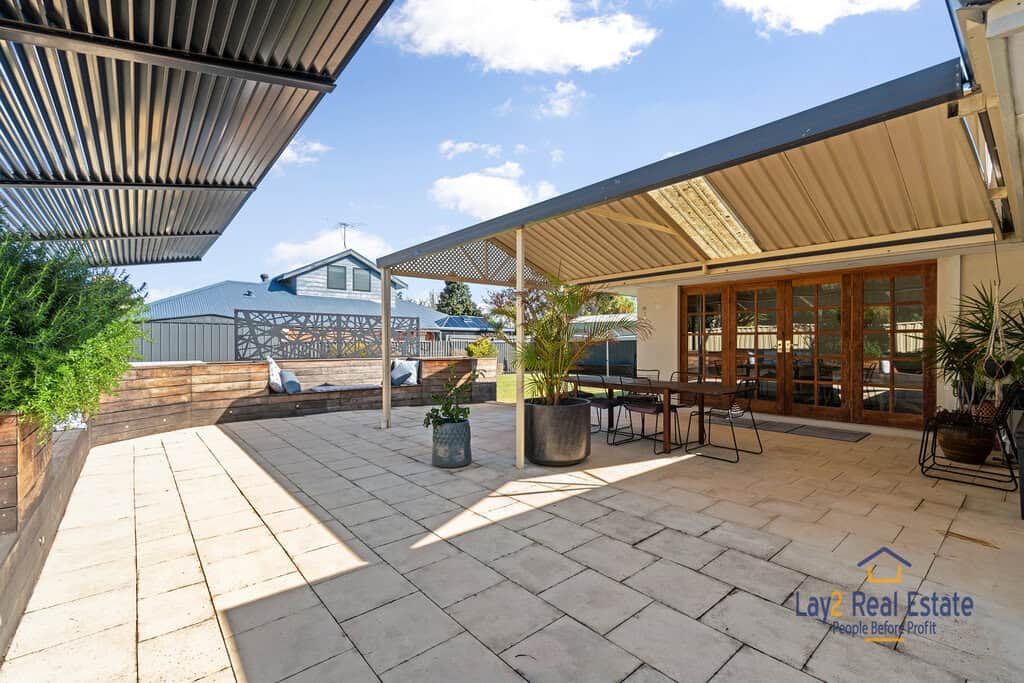 Living Large! 4 Bedroom Family Home UNDER OFFER 20 Flora Avenue Bayswater WA 6053 | New Listing For Sale - Image 15