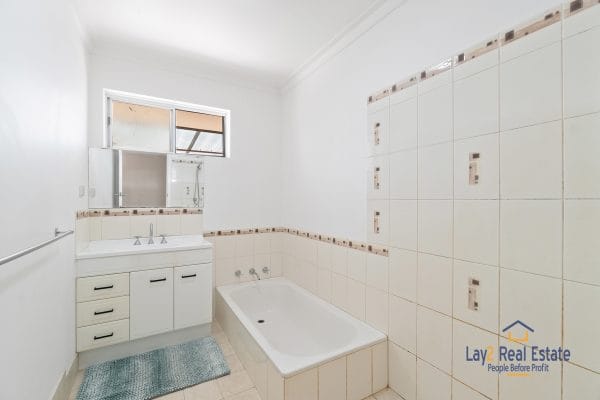 Three Bedroom Home SOLD .  37 Sanderson Street Embleton WA 6062 - Image 13