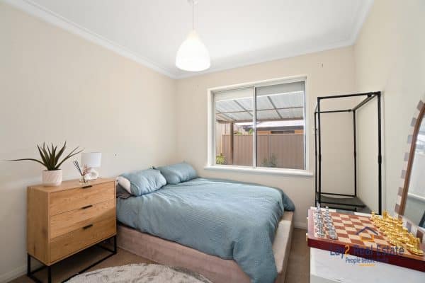 Three Bedroom Home SOLD .  37 Sanderson Street Embleton WA 6062 - Image 12