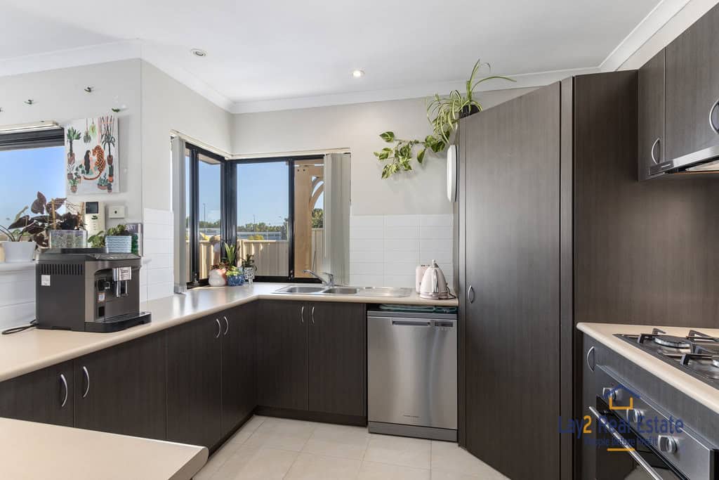 3B Law Street Morley WA 6062 Contemporary Family Oasis with Spacious Indoor-Outdoor Living! - Image 15