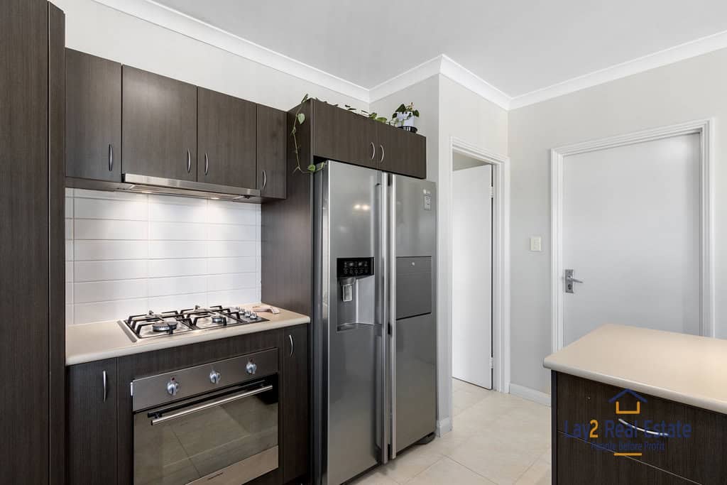3B Law Street Morley WA 6062 Contemporary Family Oasis with Spacious Indoor-Outdoor Living! - Image 14
