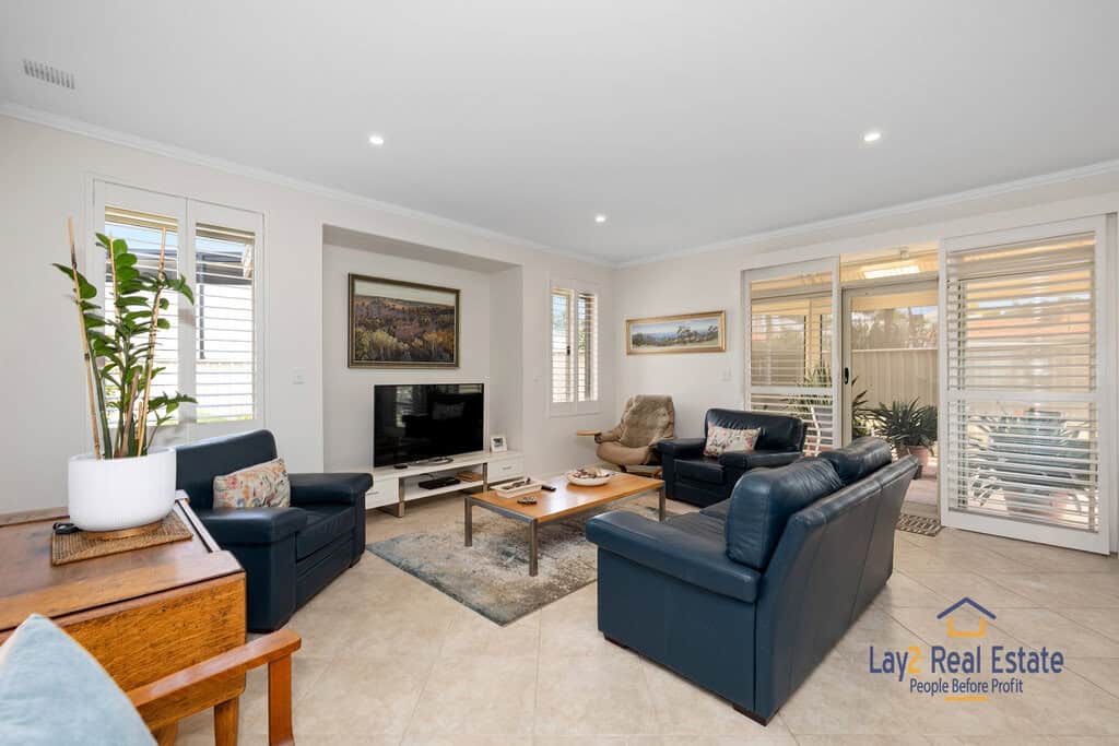 Meticulously Kept 3 Bed Family Home in Bayswater UNDER OFFER. - Image 10