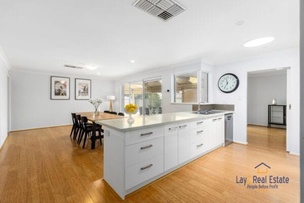 26 Hackbridge Way Bayswater WA 6053 | Fabulous 4 Bed 2 Bath Beauty - Image 7