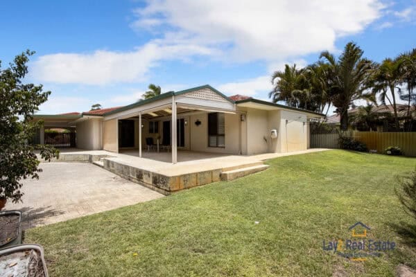 26 Hackbridge Way Bayswater WA 6053 | Fabulous 4 Bed 2 Bath Beauty - Image 2
