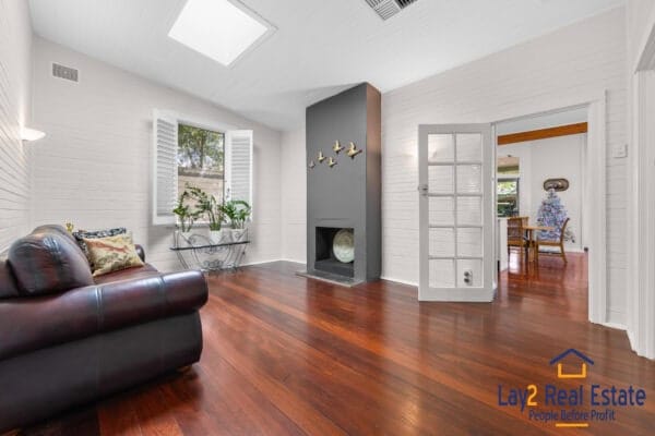 32 Murray Street Bayswater WA 6053 NOW SOLD - Charming Classic 1920's Home - Image 8