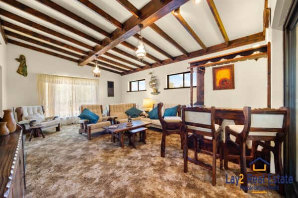 42 Vera Street Morley WA 6062 - Charming 1960s Brick Home on R40 Zoned 811m² Block - Image 9