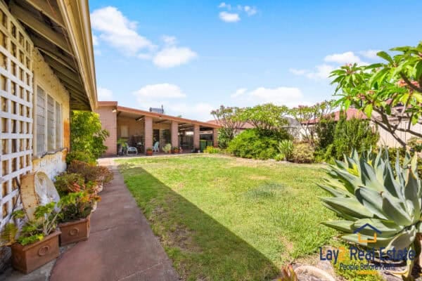 42 Vera Street Morley WA 6062 - Charming 1960s Brick Home on R40 Zoned 811m² Block - Image 18