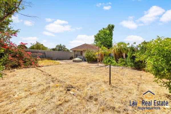 42 Vera Street Morley WA 6062 - Charming 1960s Brick Home on R40 Zoned 811m² Block - Image 4