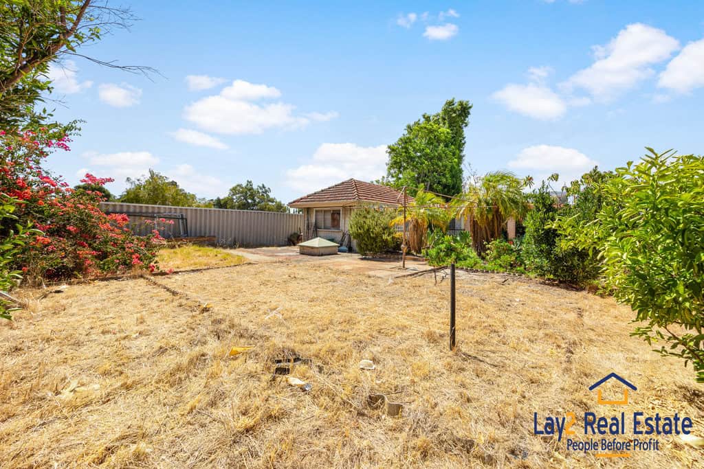 42 Vera Street Morley WA 6062 - Charming 1960s Brick Home on R40 Zoned 811m² Block - Image 4