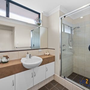 116A Salisbury Street Bedford WA 6052 Modern 3 Bed 2 Bath. Move-In Ready! - Image 22