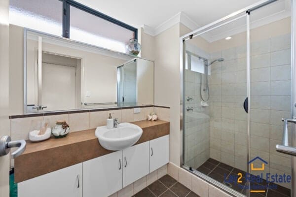 116A Salisbury Street Bedford WA 6052 Modern 3 Bed 2 Bath. Move-In Ready! - Image 22