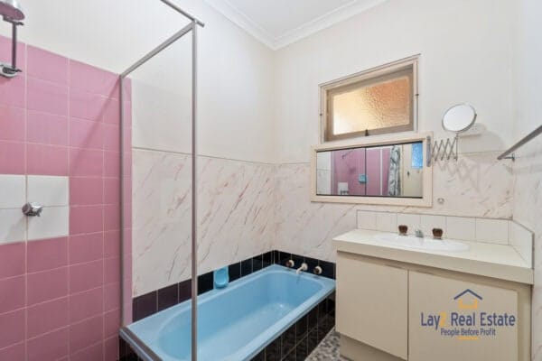 1/17 Pola Street Dianella WA 6059 - Blank Canvas 1960s Brick Home - Image 9