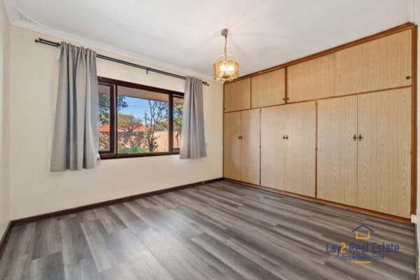 1/17 Pola Street Dianella WA 6059 - Blank Canvas 1960s Brick Home - Image 6
