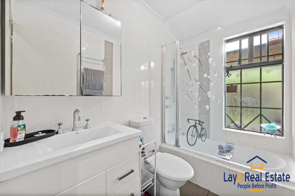Just Like a Club Med on Meakins Court! In the Heart of Bayswater WA - Image 22