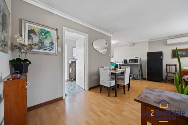 89A May Street Bedford WA 6052 Centrally Located 2 Bed Duplex Half. - Image 9