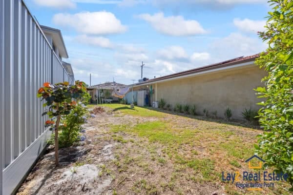 89A May Street Bedford WA 6052 Centrally Located 2 Bed Duplex Half. - Image 17