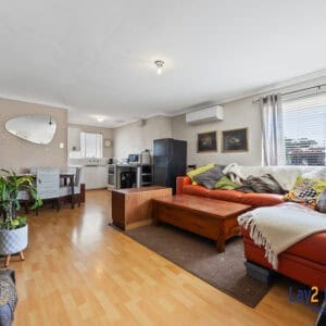 89A May Street Bedford WA 6052 Centrally Located 2 Bed Duplex Half.