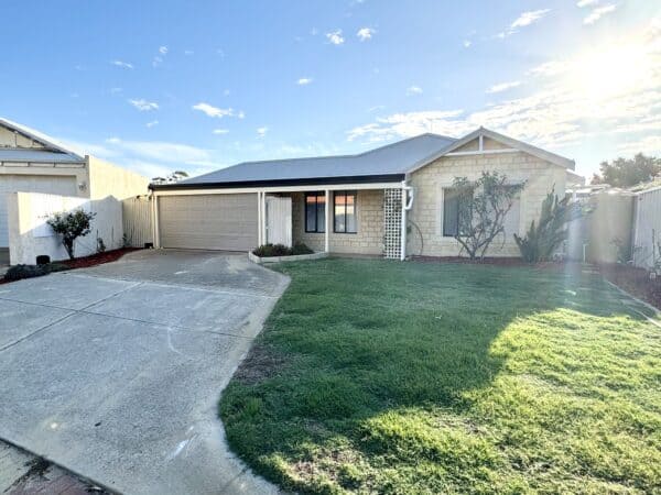 20 McWhae Gardens Bayswater. Front of House. Contact Mick Lay