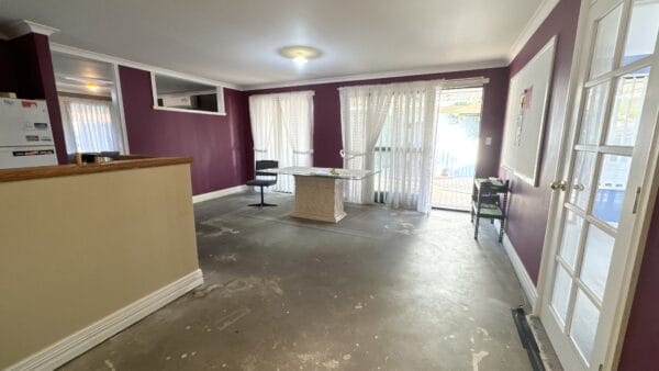 20 McWhae Gardens Bayswater. Living/Dining 3. Contact Mick Lay