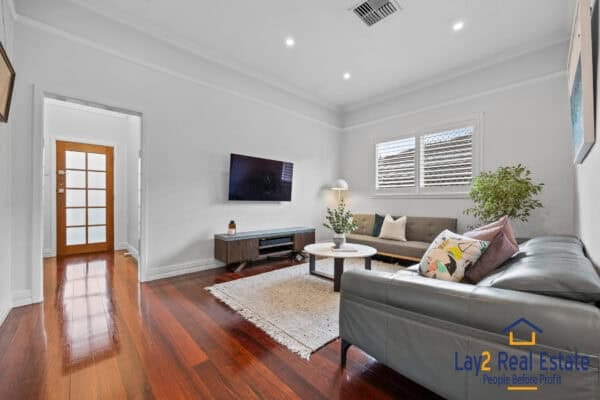 11 Traylen Road Bayswater WA 6053. 1930's Character Cottage For Sale - Image 10