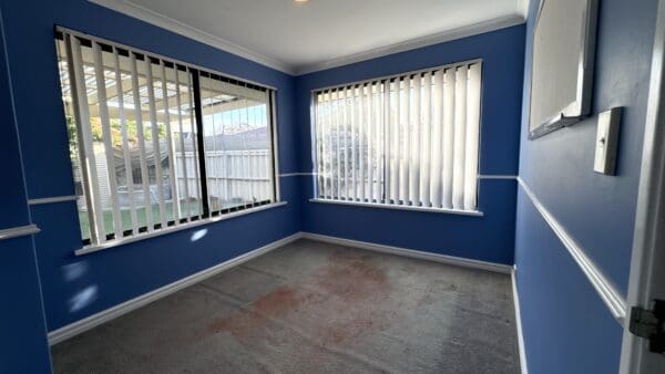 20 McWhae Gardens Bayswater. Bed 2. Contact Mick Lay