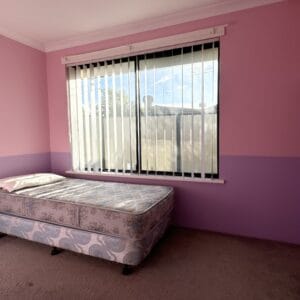 20 McWhae Gardens Bayswater. Bed 3. Contact Mick Lay