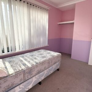 20 McWhae Gardens Bayswater. Bed 3. Contact Mick Lay