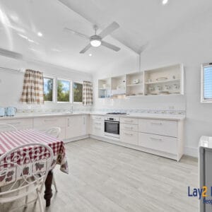 147 Avon Terrace York WA 6302. Sea Change, Anyone? Circa 1889 Built Two Storey Bank. - Image 22