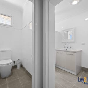 147 Avon Terrace York WA 6302. Sea Change, Anyone? Circa 1889 Built Two Storey Bank. - Image 26