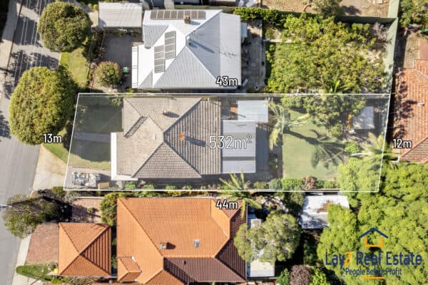 23 Hayward Street Bayswater WA 6053. 1940's Character Home. - Image 24