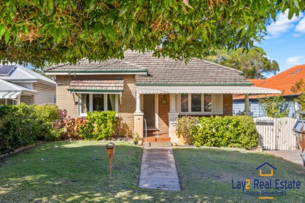 23 Hayward Street, Bayswater. For Sale. Lay2 Real Estate. Mick Lay. Front of house
