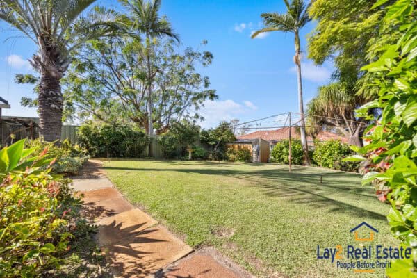 23 Hayward Street Bayswater WA 6053. 1940's Character Home. - Image 21
