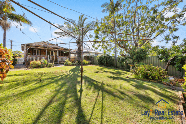 23 Hayward Street Bayswater WA 6053. 1940's Character Home. - Image 23