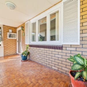 23 Hayward Street Bayswater WA 6053. 1940's Character Home. - Image 4