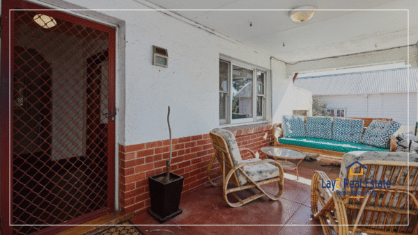 44 Cobden Street Bayswater WA 6053 For Sale. Rare Opportunity here. 1012m2 block with a Character 1930's Home! - Image 3