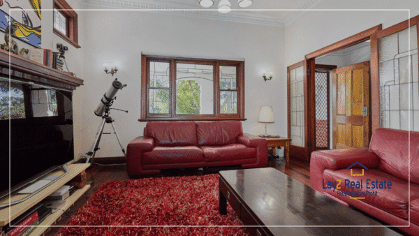 44 Cobden Street Bayswater WA 6053 For Sale. Rare Opportunity here. 1012m2 block with a Character 1930's Home! - Image 9