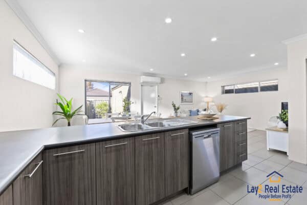 27 Marden Grange Aveley WA 6069 – Under Offer - Image 16