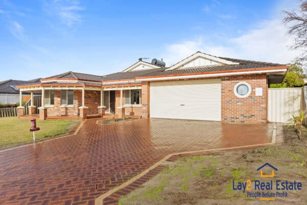 5 Meakins Court Bayswater WA | Comfort, Space, Charm in a Cul-de-sac Setting.