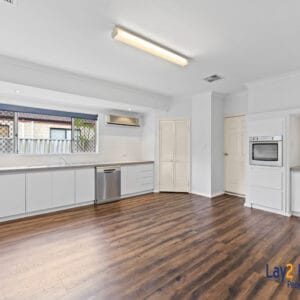 5 Meakins Court Bayswater WA | Comfort, Space, Charm in a Cul-de-sac Setting. - Image 16