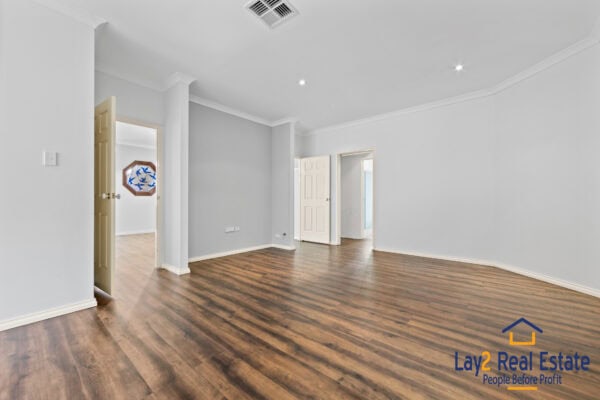 5 Meakins Court Bayswater WA | Comfort, Space, Charm in a Cul-de-sac Setting. - Image 15