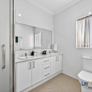 Spacious & Secluded: Very Big 3 Brm 2 Bth Home - Riverside Precinct - Image 20
