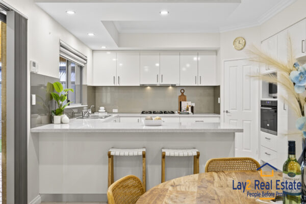 Spacious & Secluded: Very Big 3 Brm 2 Bth Home - Riverside Precinct - Image 7