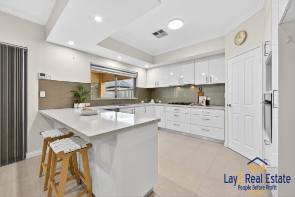 Spacious & Secluded: Very Big 3 Brm 2 Bth Home - Riverside Precinct - Image 8