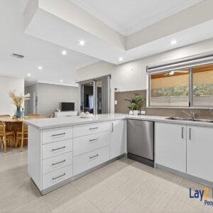Spacious & Secluded: Very Big 3 Brm 2 Bth Home - Riverside Precinct - Image 9