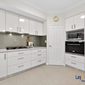 Spacious & Secluded: Very Big 3 Brm 2 Bth Home - Riverside Precinct - Image 10