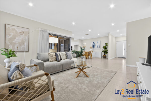 Spacious & Secluded: Very Big 3 Brm 2 Bth Home - Riverside Precinct - Image 4